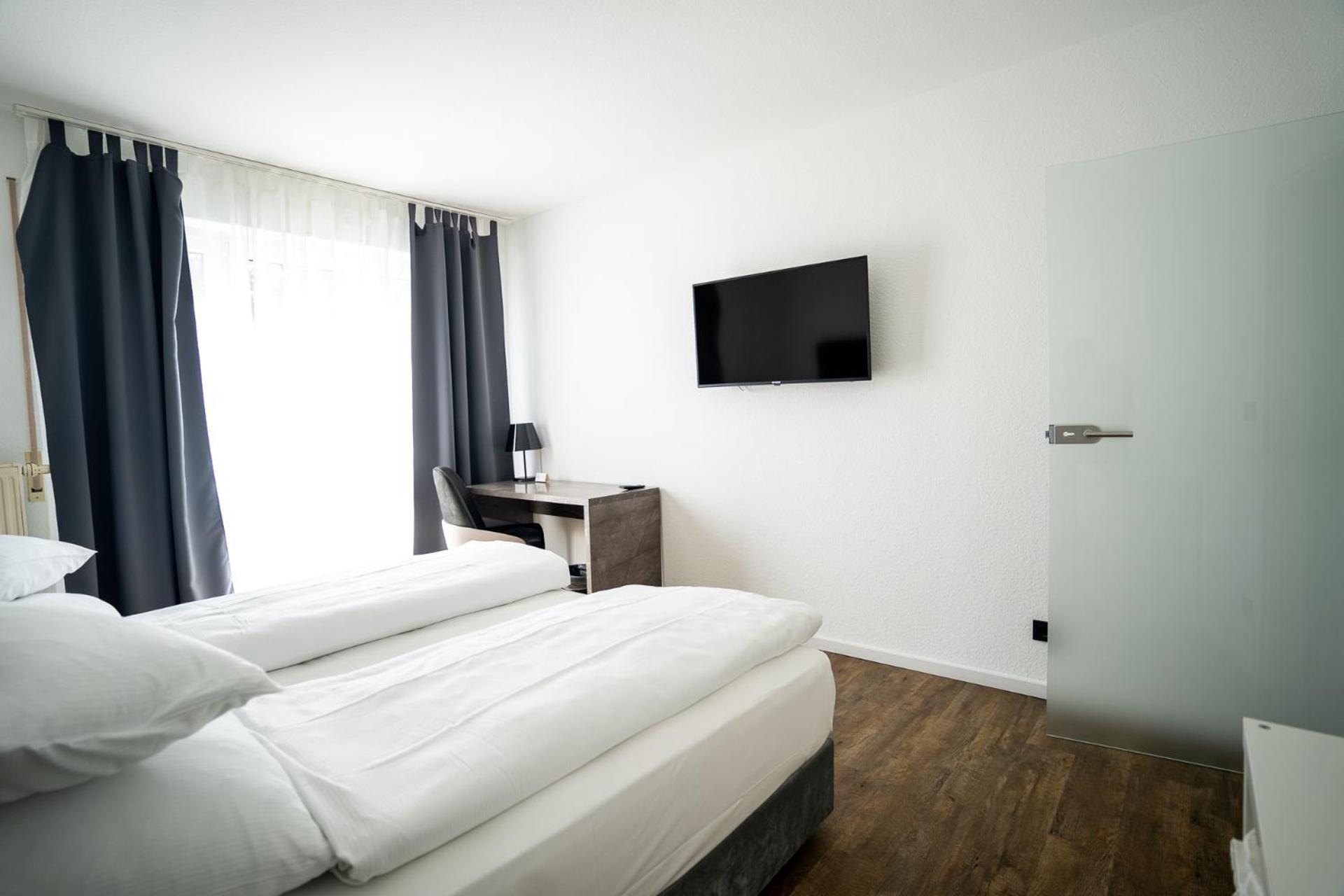Ap Hotel Mannheim Фирнхайм Екстериор снимка